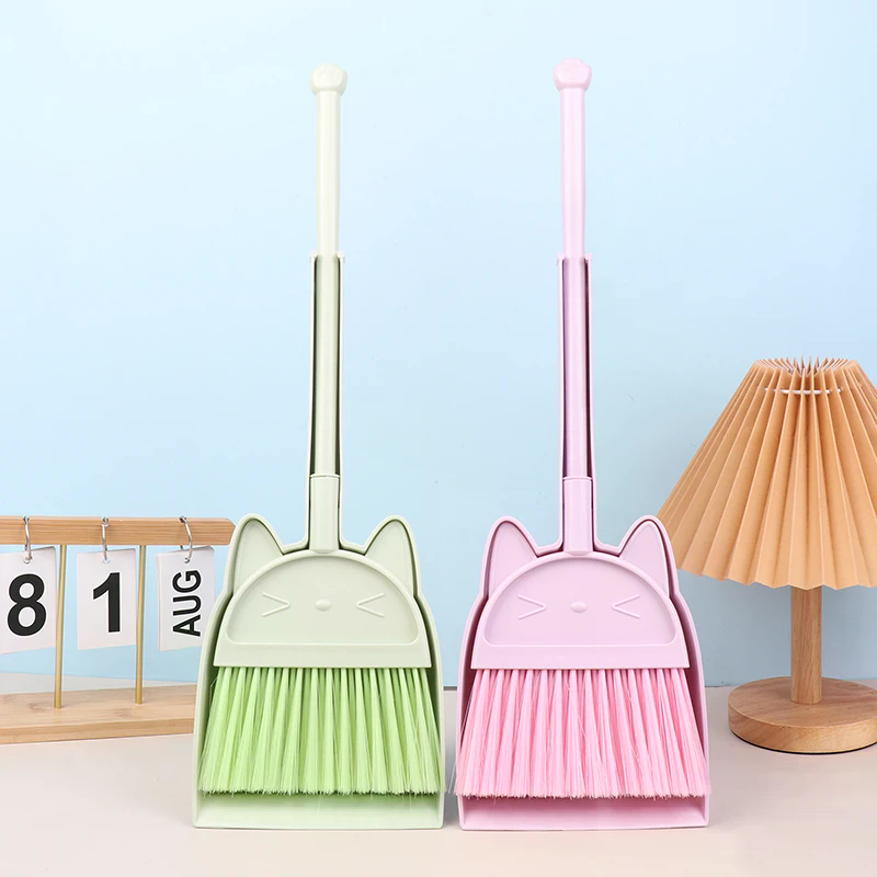 Kids Outdoor Broom - 1세트 만화 캐릭터 유연한 솔 어린이