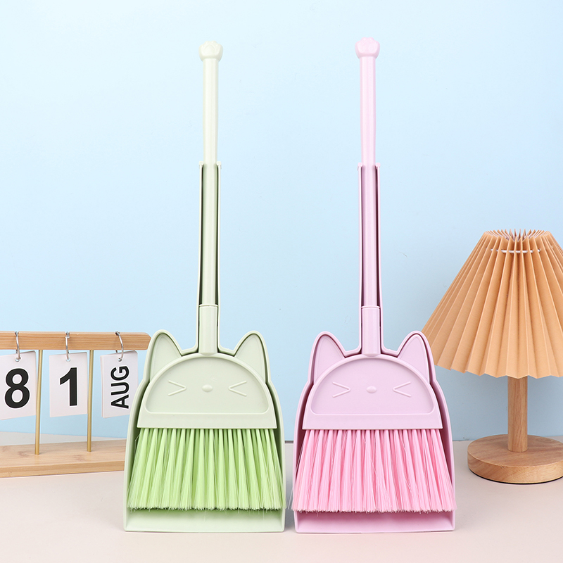 만화 스타일 유아용 빗자루 쓰레받기, 유연한 강모 어린 - Kids Outdoor Broom 리뷰 및 가격